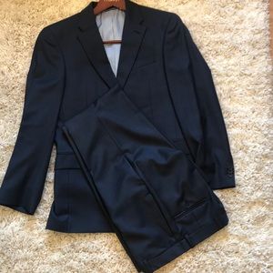 Men’s jacket and pants-only been worn a few times